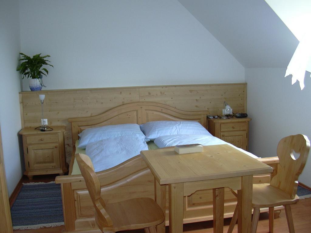 Weingut Gästezimmer Gruber Ehrenhausen Zimmer foto